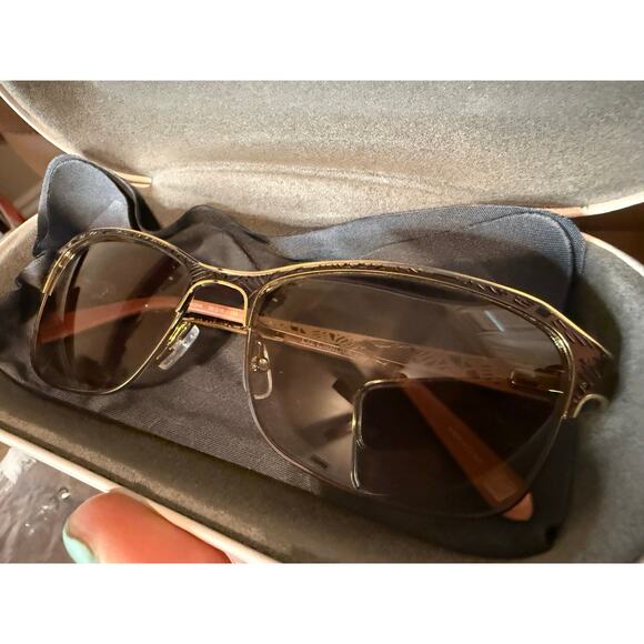 NEW Liz Claiborne Polarized Sunglasses brown gold metal frame main image 6